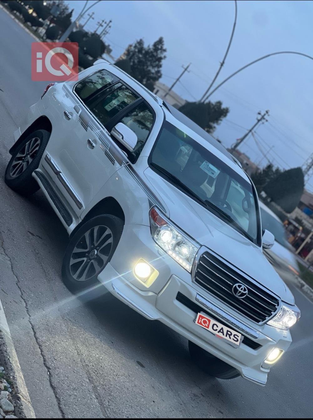 تويوتا لاندكروزر